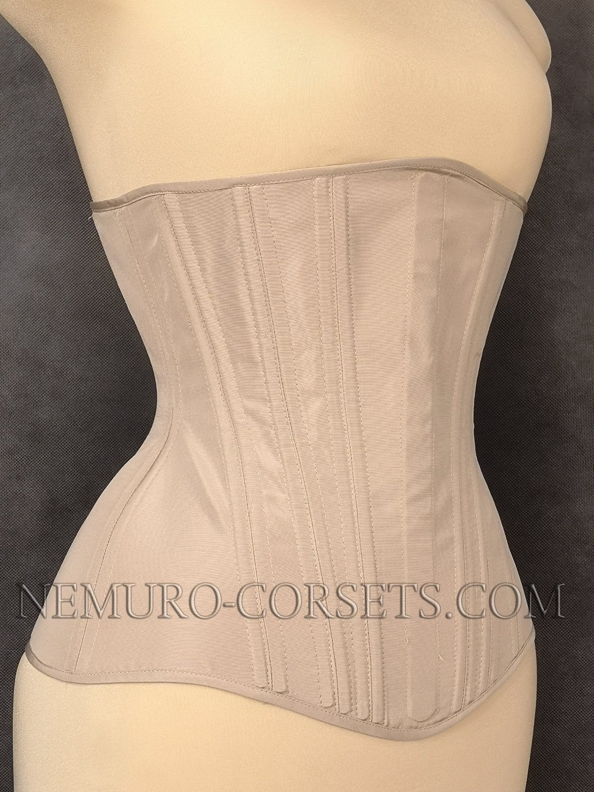 Classic Underbust corset solid front - Custom order Nemuro-Corsets