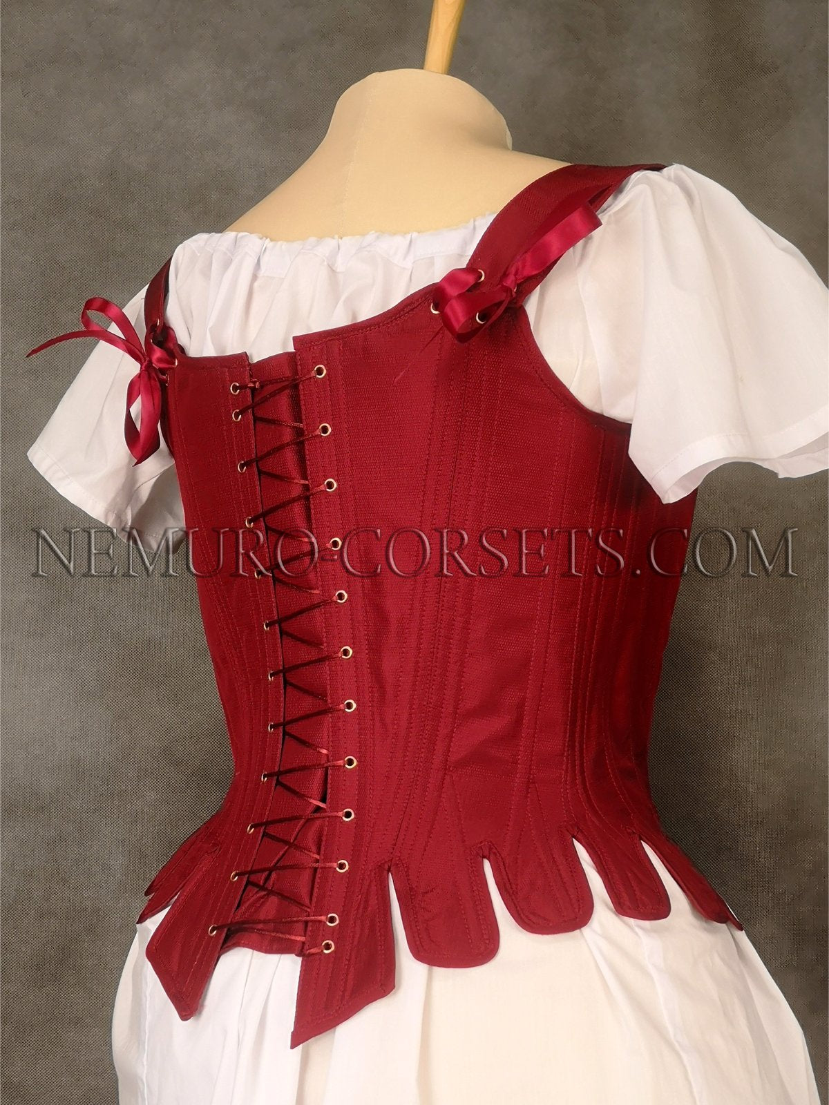 https://nemuro-corsets.com/cdn/shop/products/IMG_20201225_144723_1024x1024@2x.jpg?v=1629788712