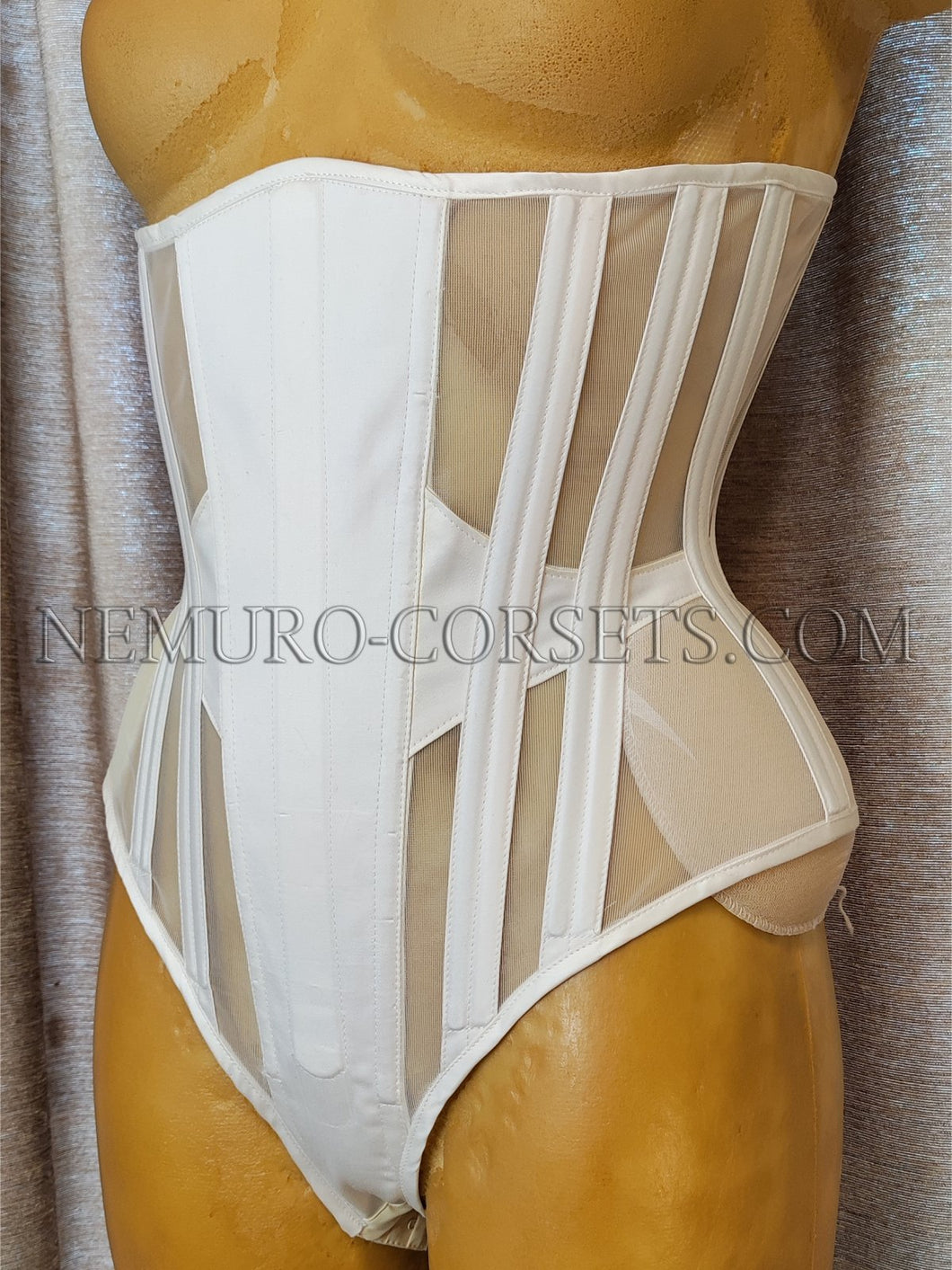 HOW TO MAKE a UNDERBOOB CORSETS