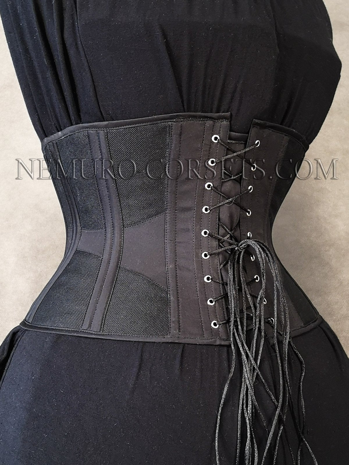 Ventilated Victorian corset 1890s - Custom order Nemuro-Corsets