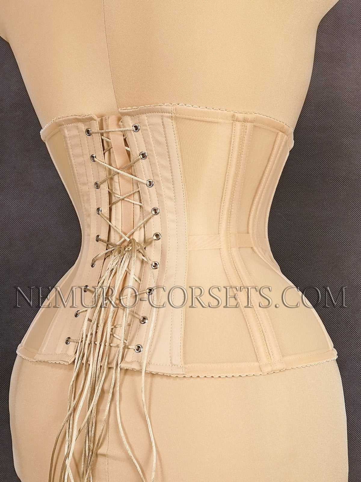 HOW TO MAKE A TRANSPARENT CUPPED CORSET WITH INVISIBLE SEAM